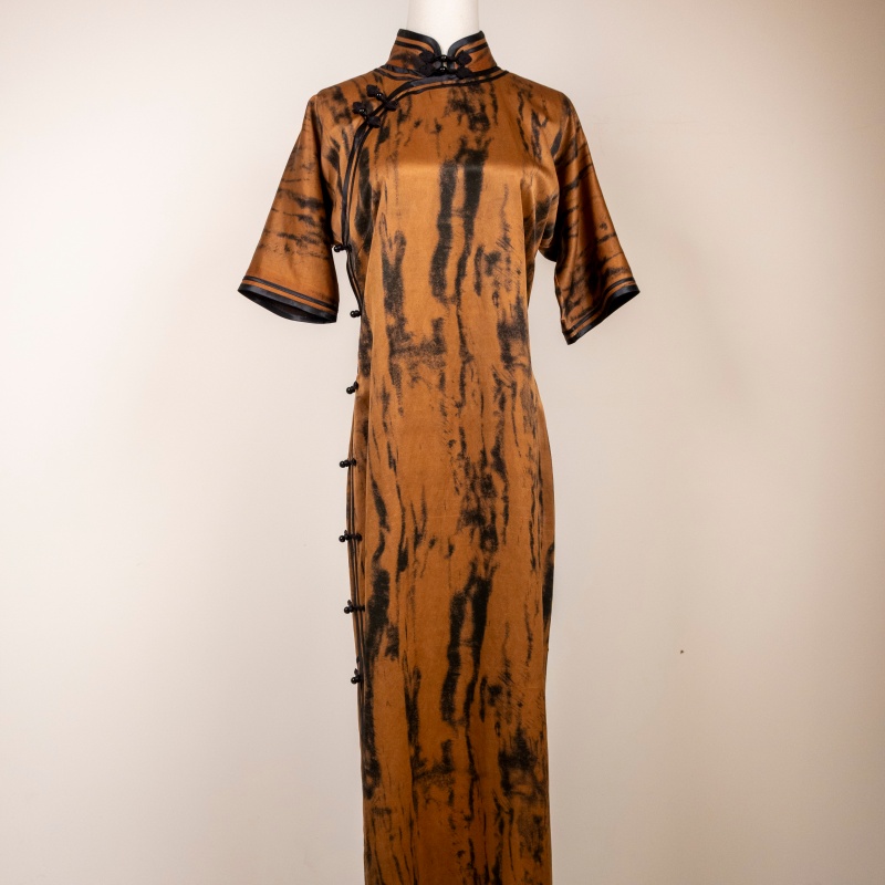 Custom Made Chinese Traditional Silk Cheongsam