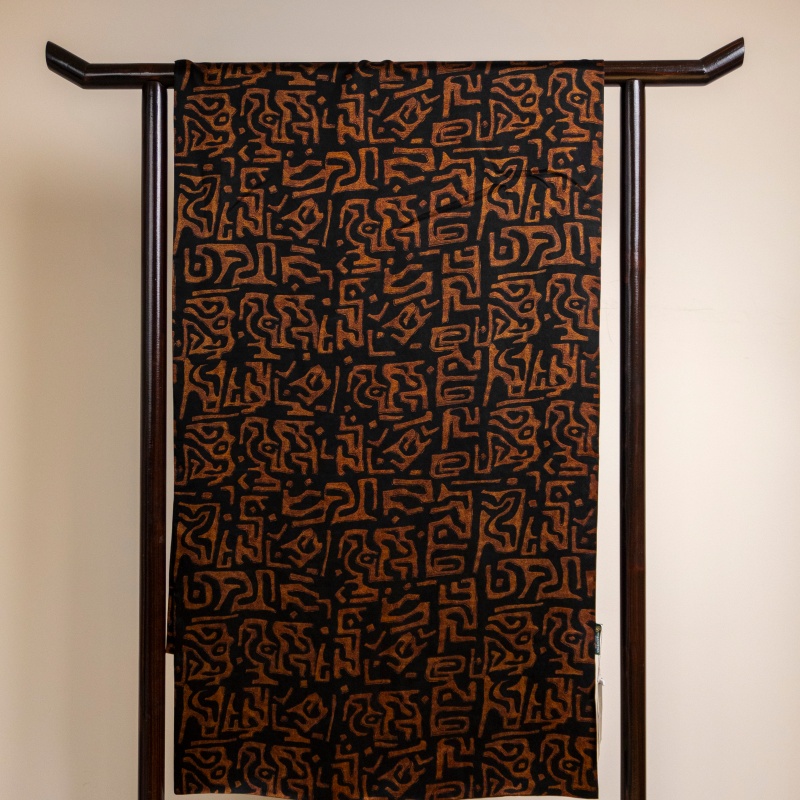 26-1 Sichuan Sanxingdui Pattern Xiangyunsha Mulberry Silk Fabric